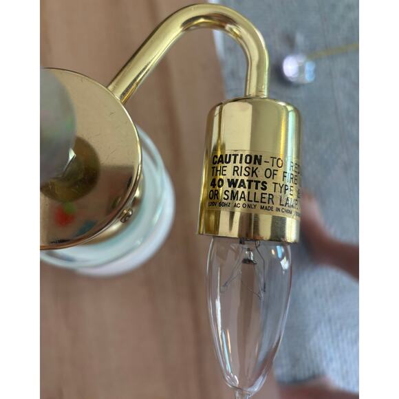 1980s Art Deco Revival Table Lamp White, Brass & Glass Accent - Picture 5 of 10